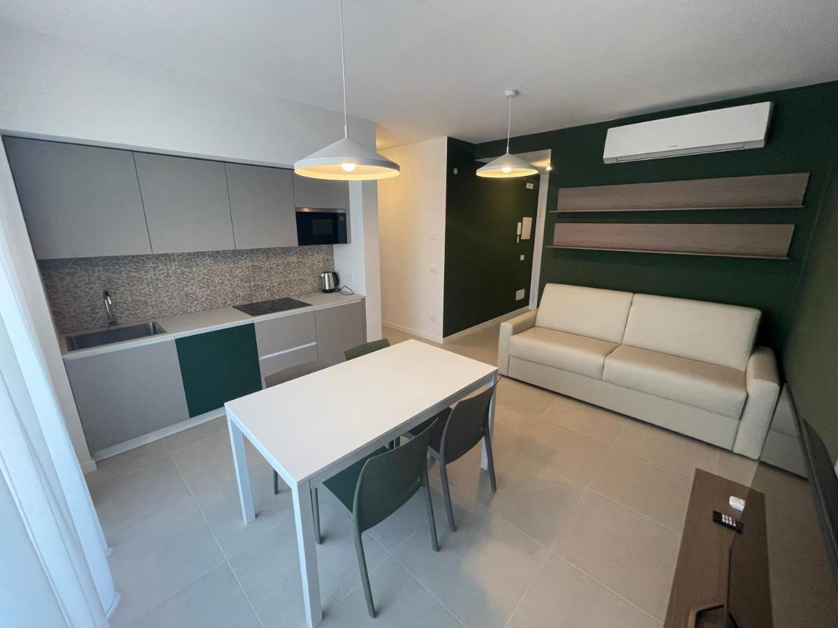 Woody Green Charming Apartments - Agenzia Cocal กาออร์เล ภายนอก รูปภาพ